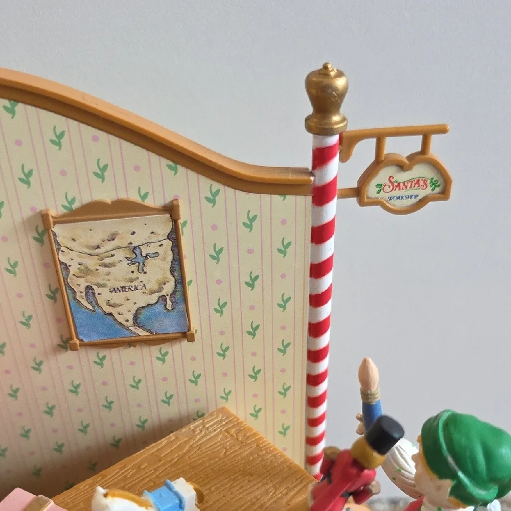 Vintage Mistletoe Christmas Musical Santa Figurine - Santa's Workshop